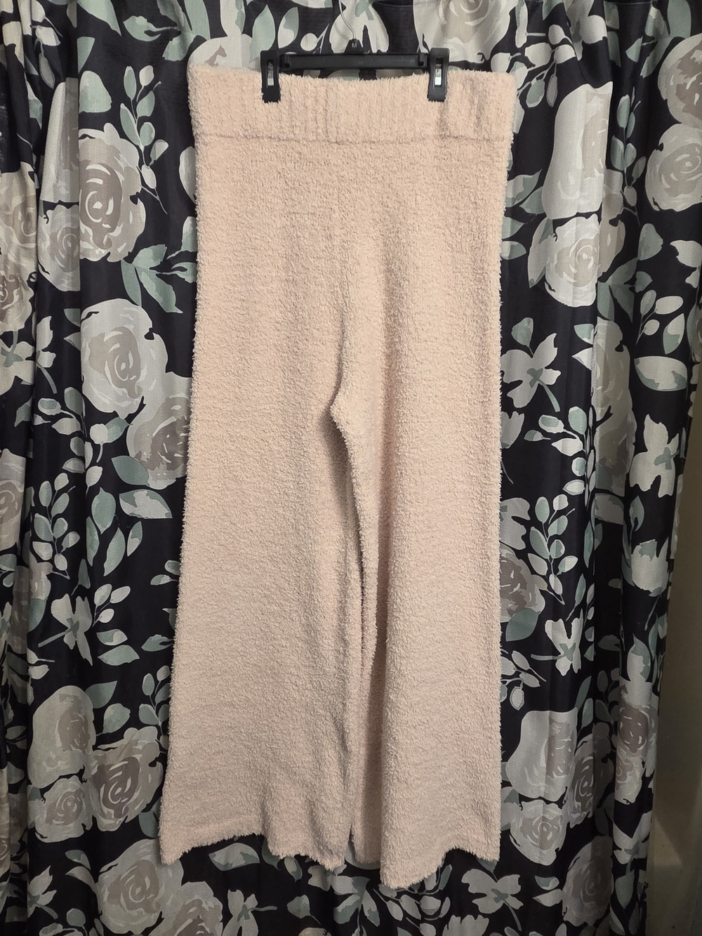 SKIMS Wide-Leg Lounge Pants - Blush - Picture 3 of 6